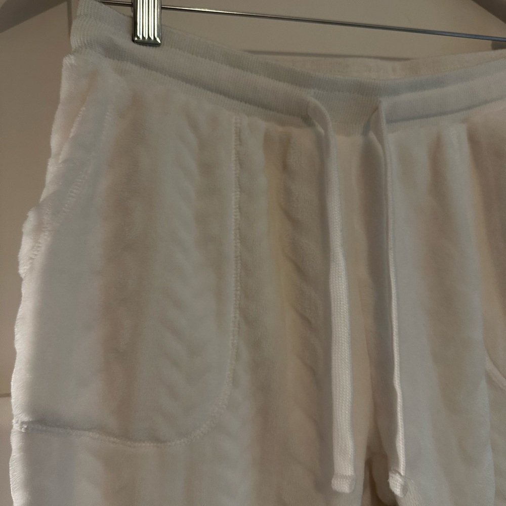 La Vie En Rose Soft White Lounge Pants